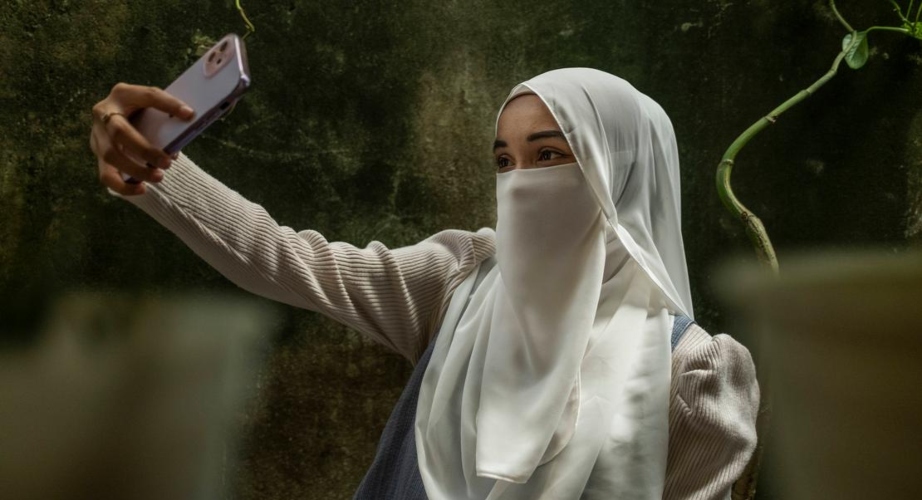 Indonesia rolls out social media ban for under-16s