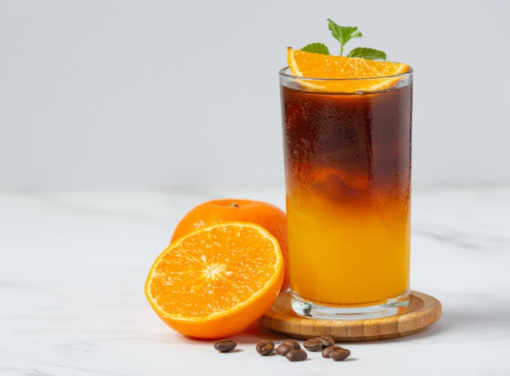 Forget milk: How to make iced coffee with juice at home