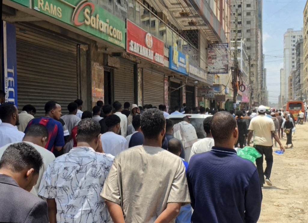 Muslims in Eastleigh gather for last Friday of Ramadan