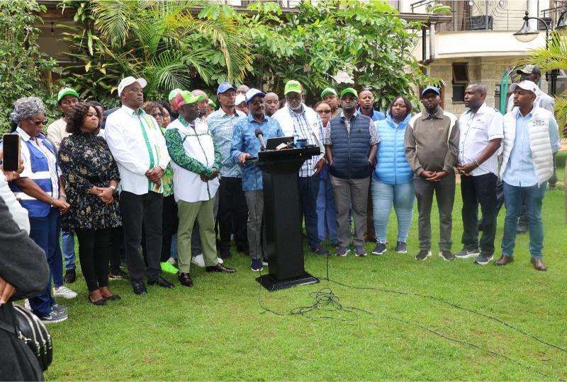 Opposition issues seven demands over illegal passports, stranded youth  in war zones