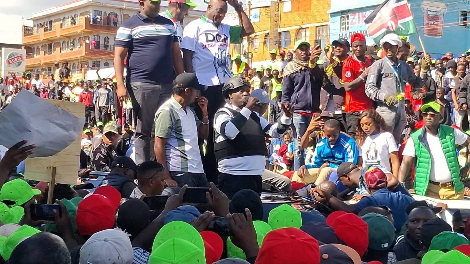 Chaos in Kikuyu as Gachagua pushes on with rally despite police crackdown