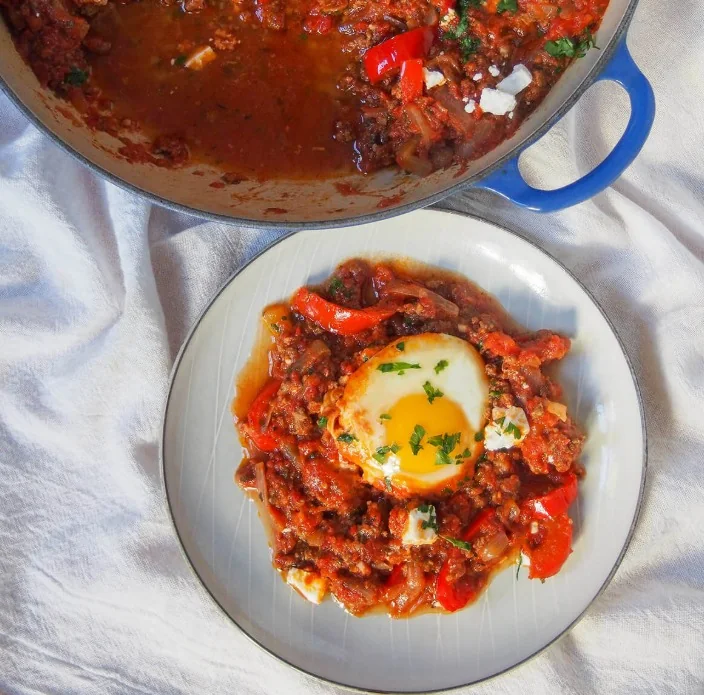Shakshouka with a minced meat twist: A hearty flavour