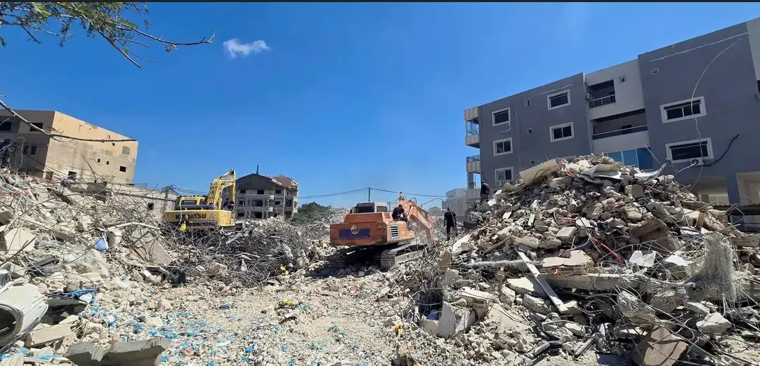 Two paramedics killed in Israeli airstrikes on medical centres in southern Lebanon