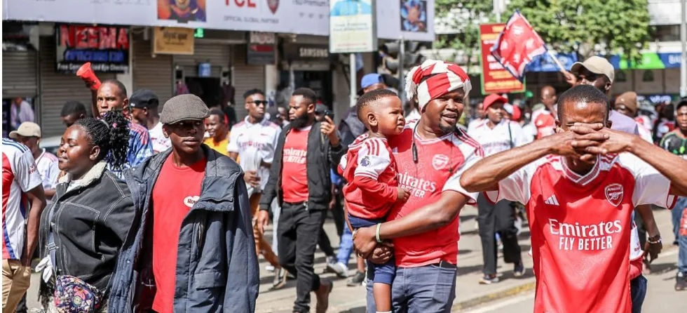 Arsenal English Premier League win sparks massive celebrations as Nairobi CBD turns red