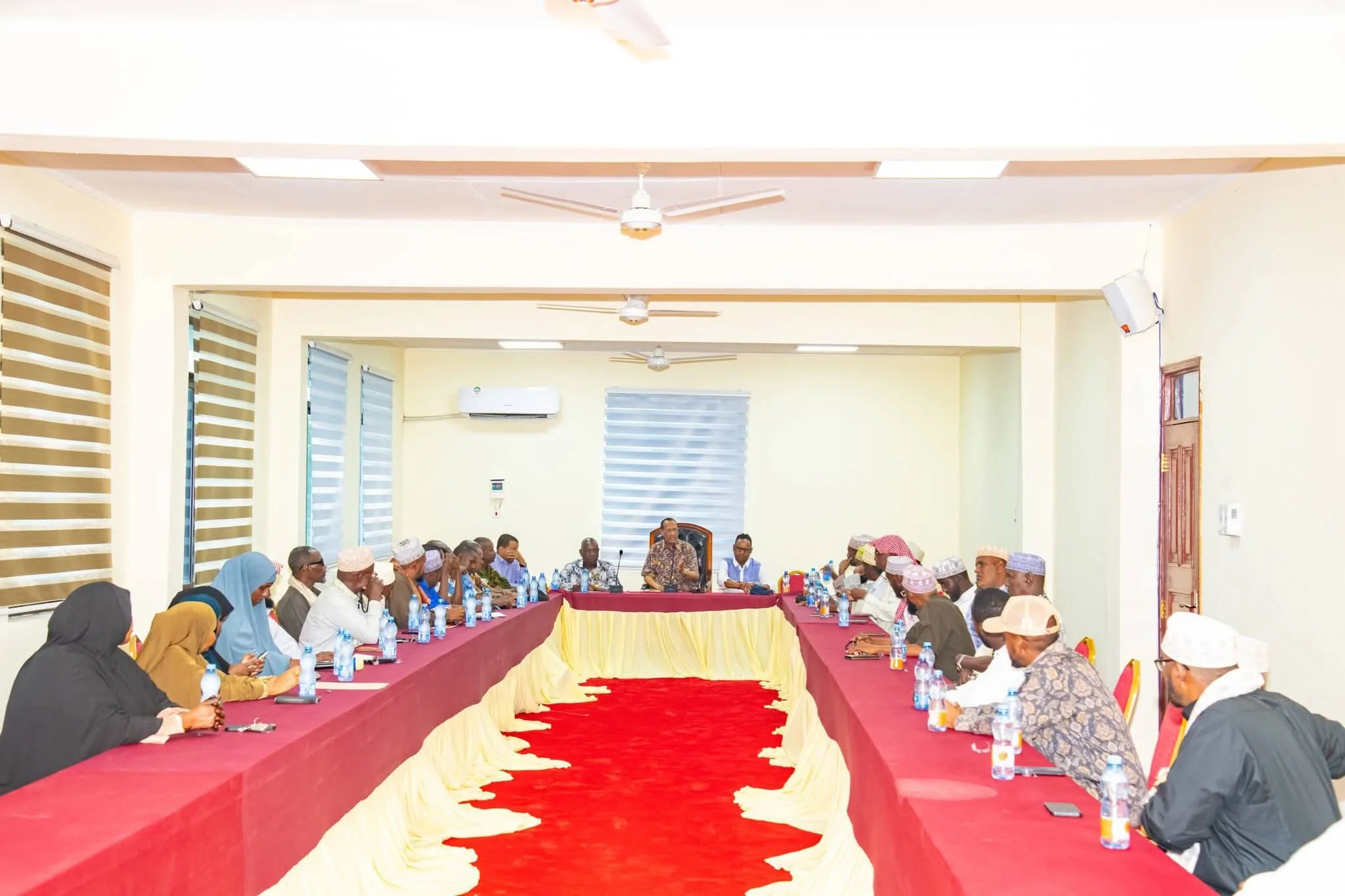 Garissa leaders convene security meeting after wave of stabbings, phone thefts