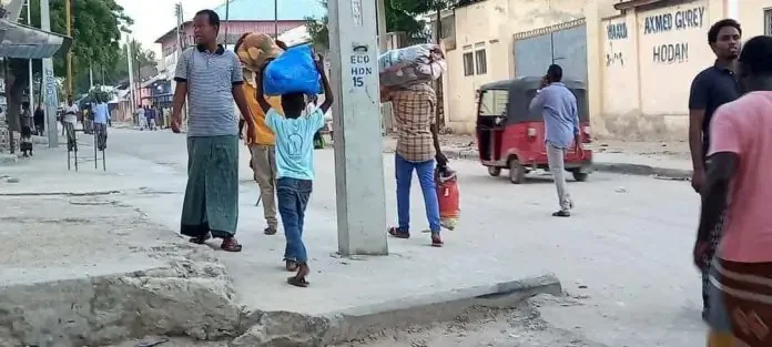 Calm returns to Mogadishu after overnight clashes as international pressure pushes for dialogue