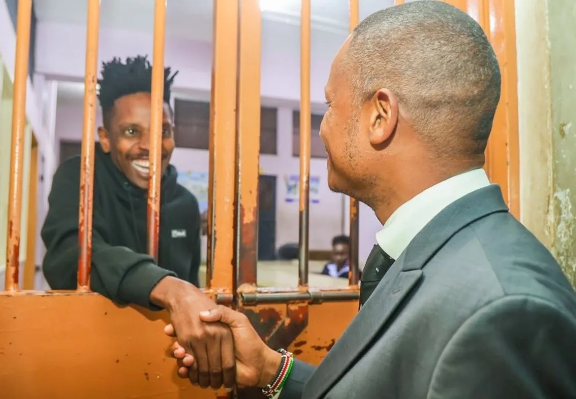 Eric Omondi released on Sh100,000 bond after denying traffic obstruction charges in Nairobi