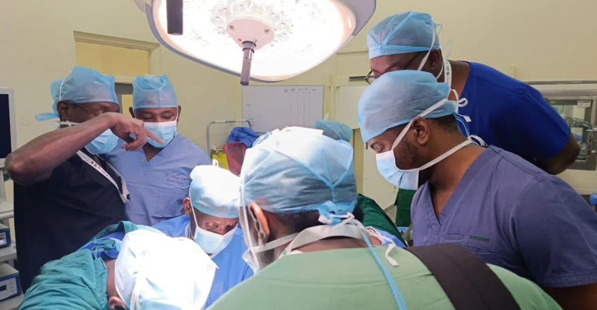 KNH specialist surgeons successfully remove massive liver tumour during surgical camp