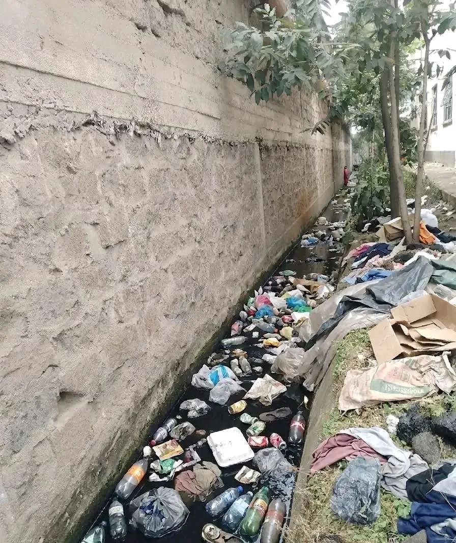 Sakaja urges Nairobians to report illegal dumping as county intensifies clean‑up campaign
