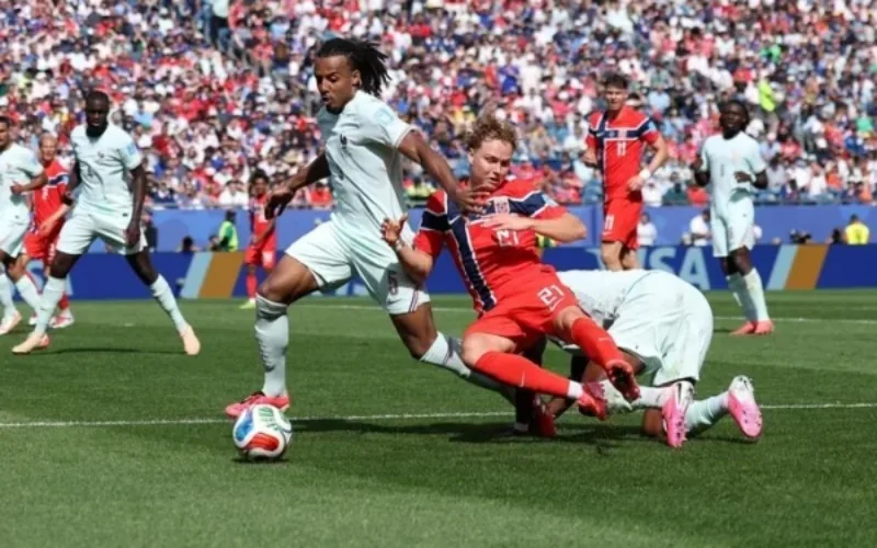 France storm into knockouts as Senegal become first African side to score five at a World Cup
