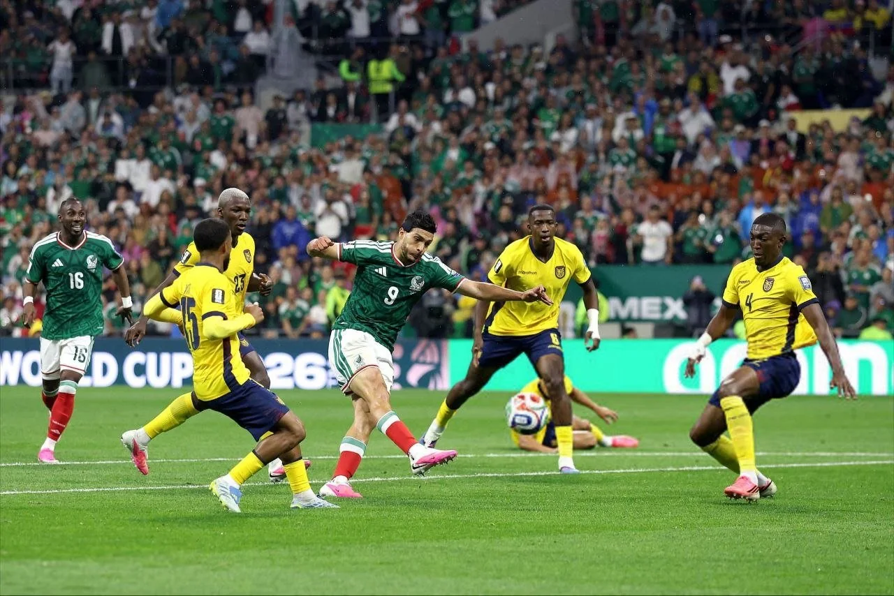 Mexico end 40-year knockout wait to storm into World Cup last 16