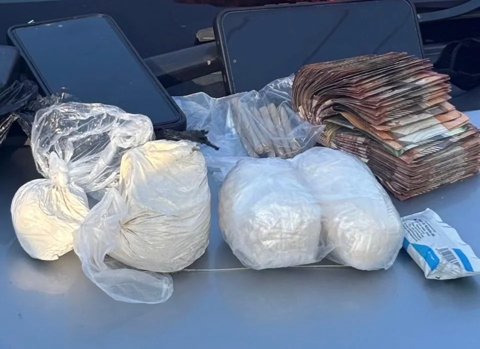 Heroin worth Sh1 million seized in bus bust on Mombasa–Nairobi Highway