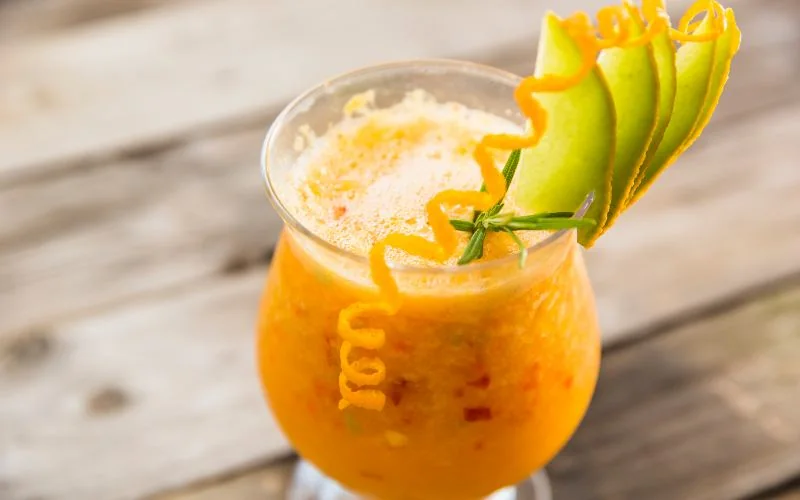 Refresh your weekend with this spicy mango mocktail