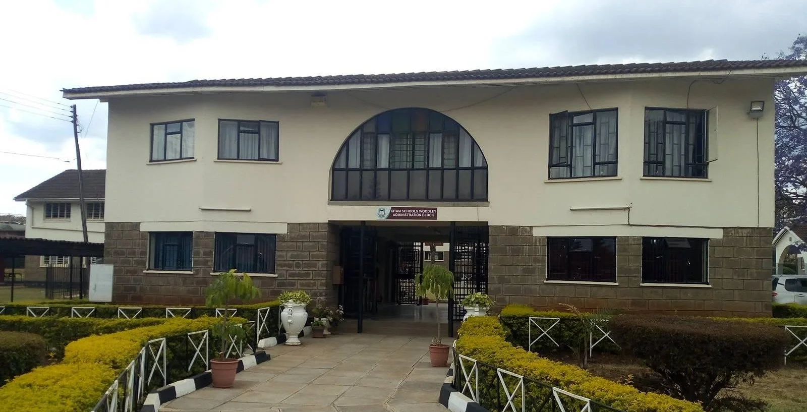 16 CITAM Woodley pupils stable after bee attack during Lake Baringo tour