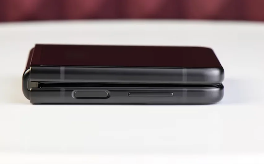 Quiet revolution behind foldable smartphones and why they're making a comeback