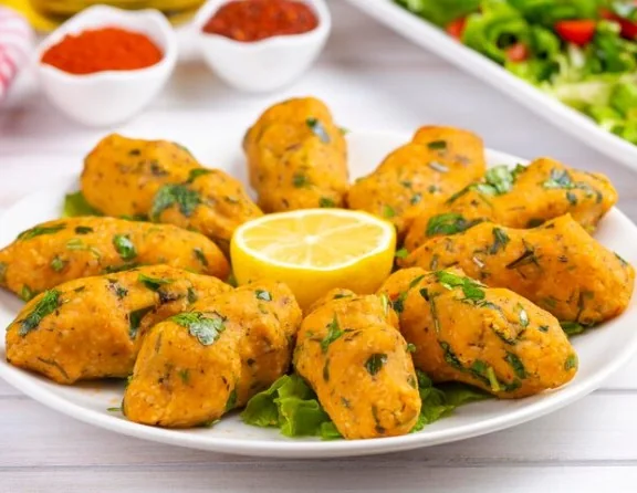 How to make crispy bhajias with homemade chilli dip