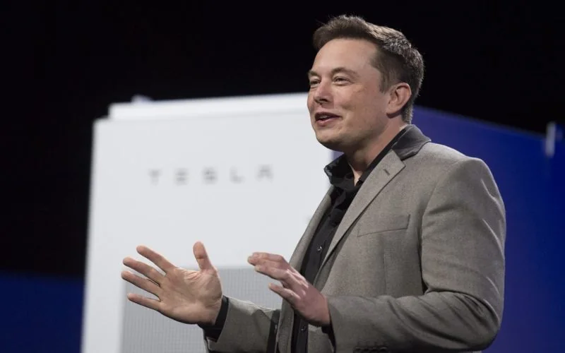 Elon Musk loses trillionaire status as SpaceX slide wipes billions off fortune