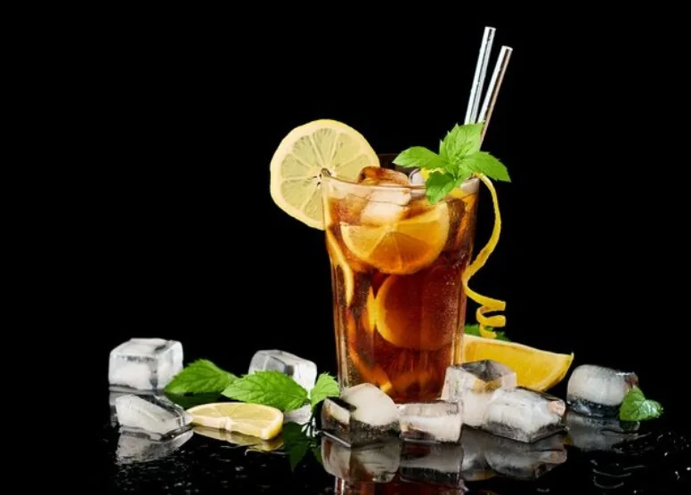 The weekend is here! How to make a refreshing Long Island iced tea mocktail at home