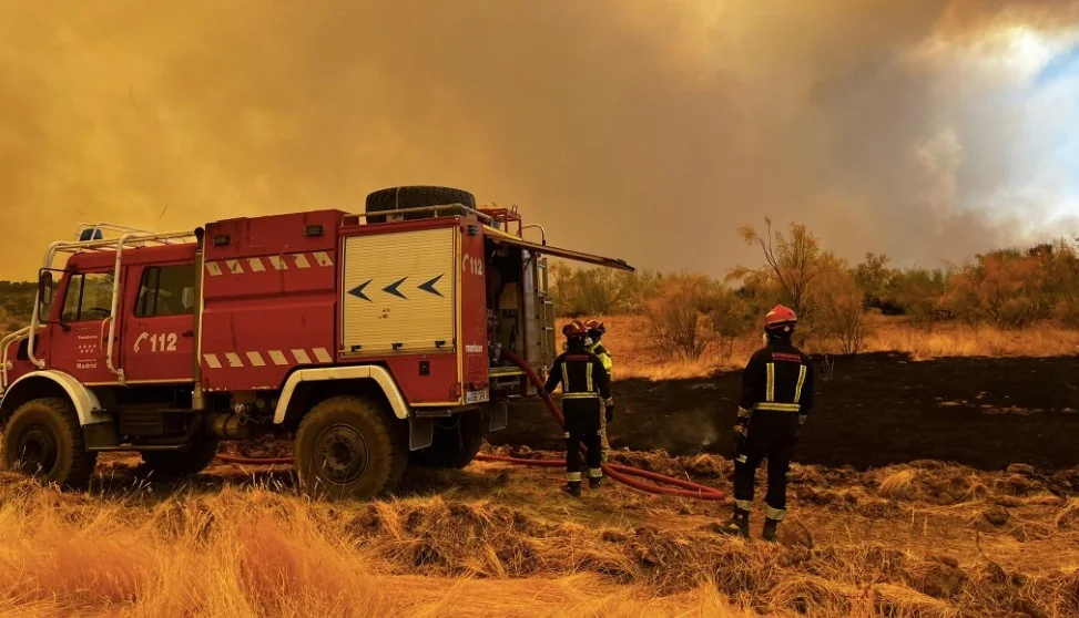 Wildfires ravage Spain and France, forcing more than 250,000 people to flee